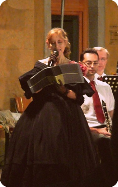 Esibizione con Filarmonica.jpg